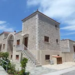 公寓 Karantonis House *