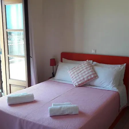 Karantonis House דירה לאונידיון