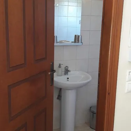 公寓 Karantonis House