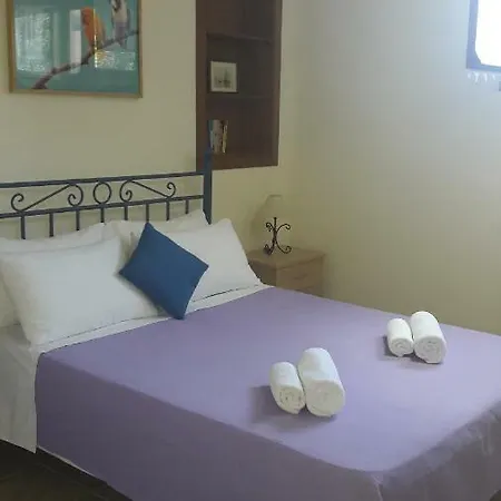 Karantonis House Apartmán *